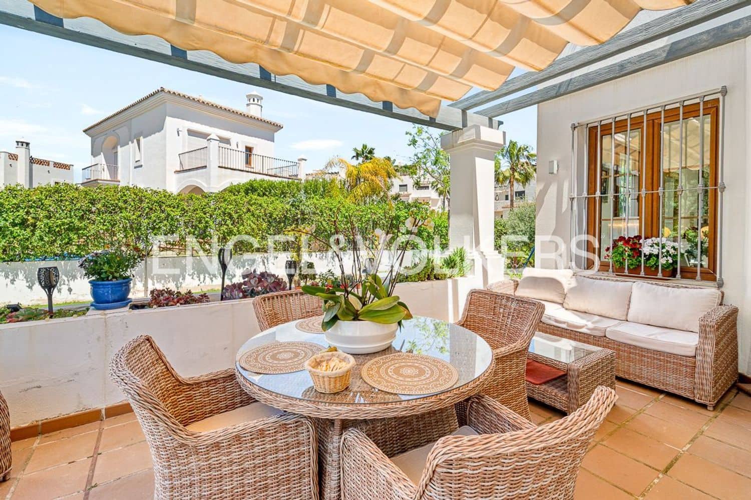 4 slaapkamer Villa te koop in Estepona met zwembad garage - € 1.190.000 (Ref: 9789990)