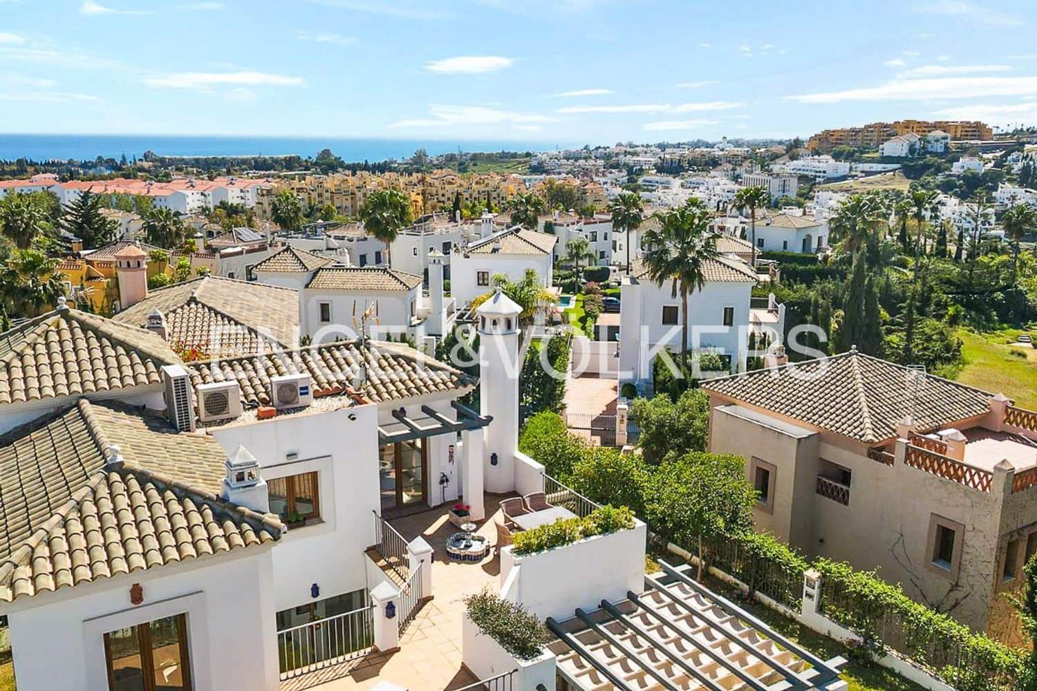 4 slaapkamer Villa te koop in Estepona met zwembad garage - € 1.190.000 (Ref: 9789990)