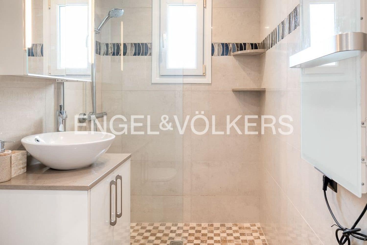6 slaapkamer Villa te koop in El Padron met zwembad garage - € 1.550.000 (Ref: 9789991)