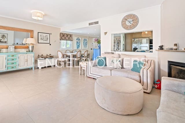 6 slaapkamer Villa te koop in El Padrón, Estepona met zwembad garage - € 1.550.000 (Ref: 9789991)