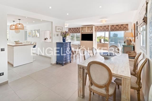 6 slaapkamer Villa te koop in El Padrón, Estepona met zwembad garage - € 1.550.000 (Ref: 9789991)