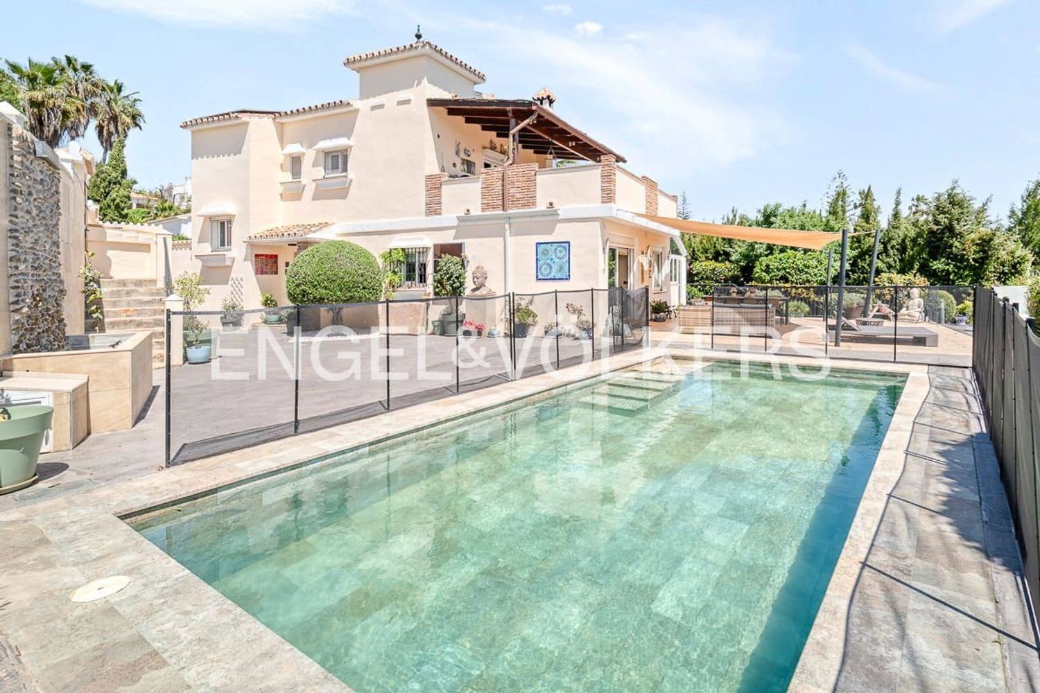 6 slaapkamer Villa te koop in El Padron met zwembad garage - € 1.550.000 (Ref: 9789991)