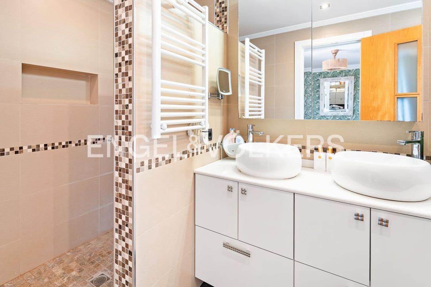 6 slaapkamer Villa te koop in El Padron met zwembad garage - € 1.550.000 (Ref: 9789991)