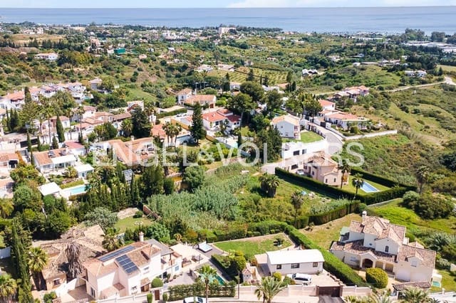 6 slaapkamer Villa te koop in El Padrón, Estepona met zwembad garage - € 1.550.000 (Ref: 9789991)