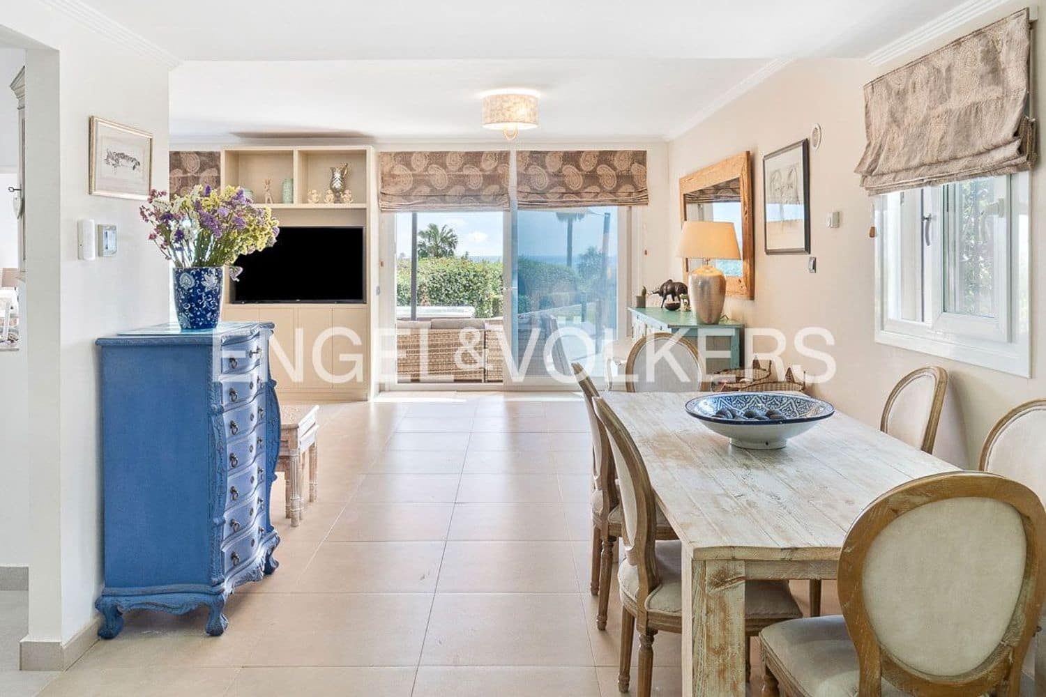6 bedroom Villa for sale in El Padron with pool garage - € 1,550,000 (Ref: 9789991)