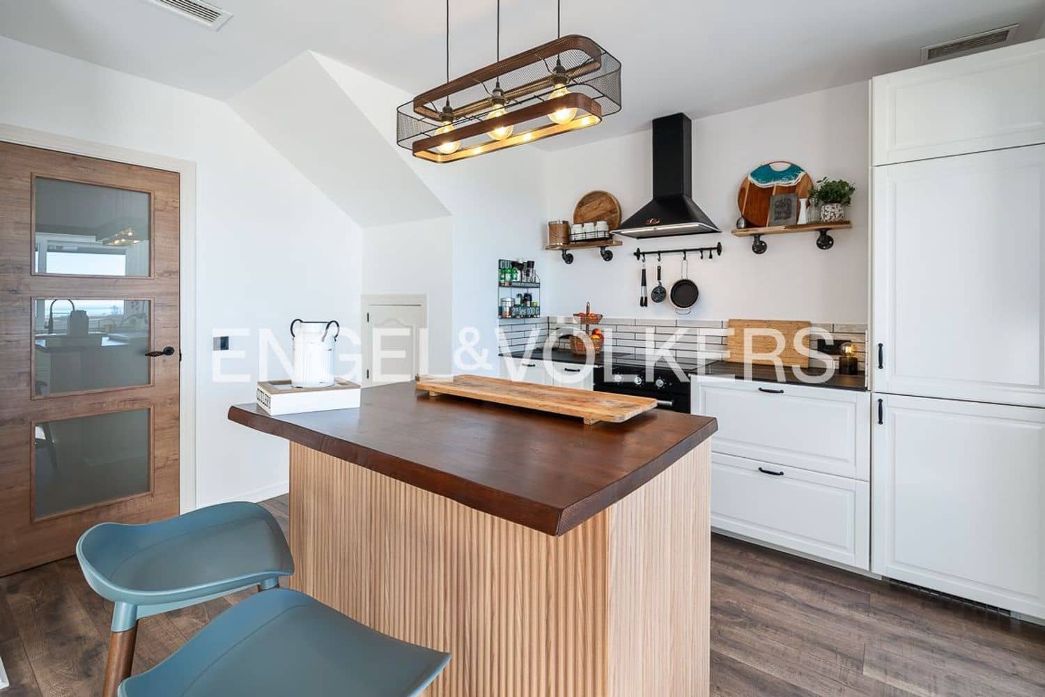 3 soverom Leilighet til salgs i New Golden Mile med svømmebasseng garasje - € 799 000 (Ref: 9793910)