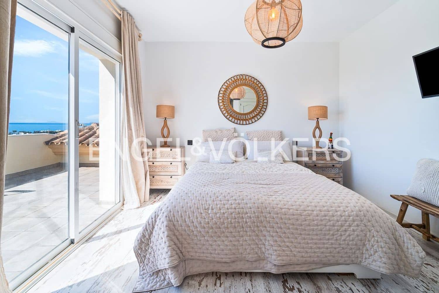 3 soverom Leilighet til salgs i New Golden Mile med svømmebasseng garasje - € 799 000 (Ref: 9793910)