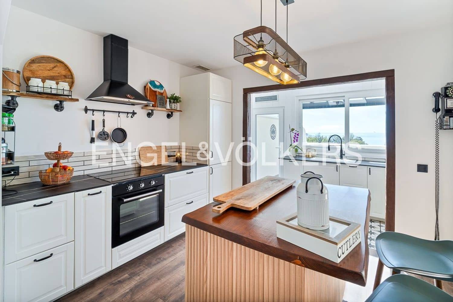 3 soverom Leilighet til salgs i New Golden Mile med svømmebasseng garasje - € 799 000 (Ref: 9793910)