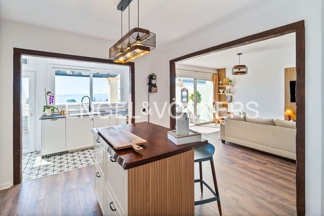 3 soverom Leilighet til salgs i La Concha - Resina Golf, Estepona med svømmebasseng garasje - € 799 000 (Ref: 9793910)