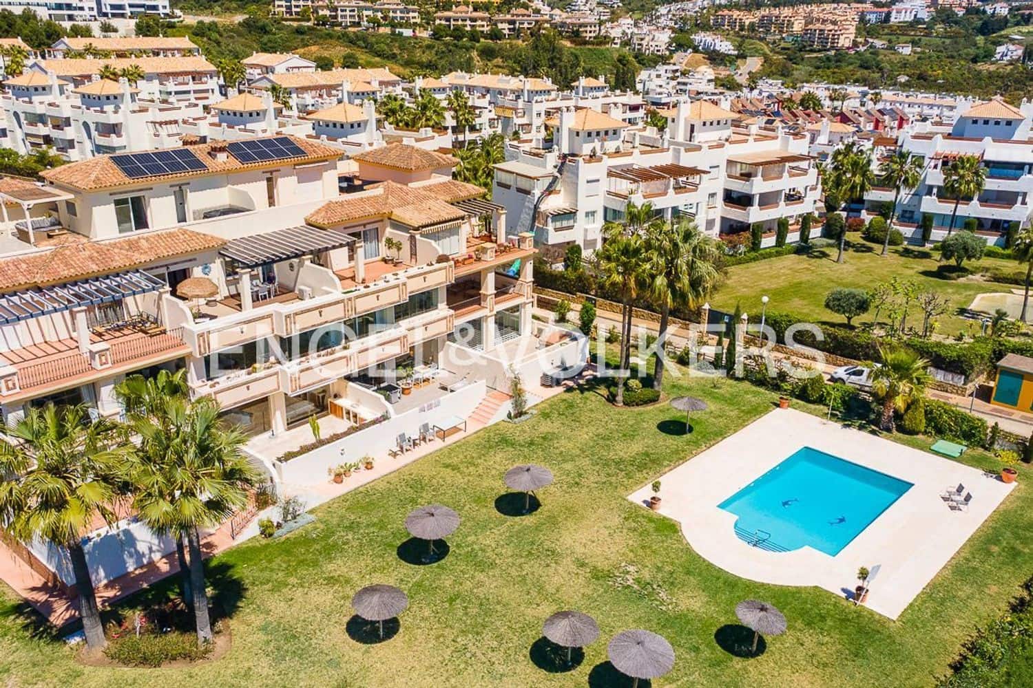 3 soverom Leilighet til salgs i New Golden Mile med svømmebasseng garasje - € 799 000 (Ref: 9793910)