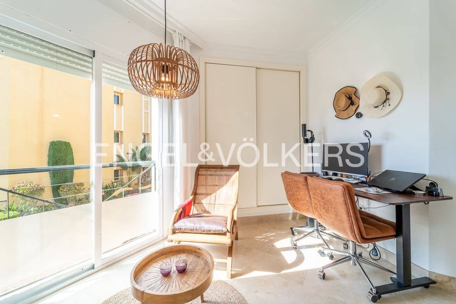 3 makuuhuone Huoneisto myytävänä paikassa Bel-Air mukana uima-altaan 
autotalli - 450 000 € (Ref: 9793911)