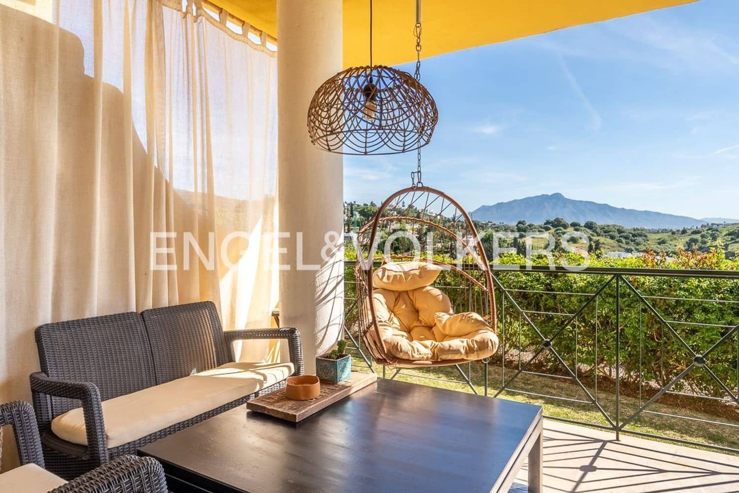 3 makuuhuone Huoneisto myytävänä paikassa Bel-Air mukana uima-altaan 
autotalli - 450 000 € (Ref: 9793911)