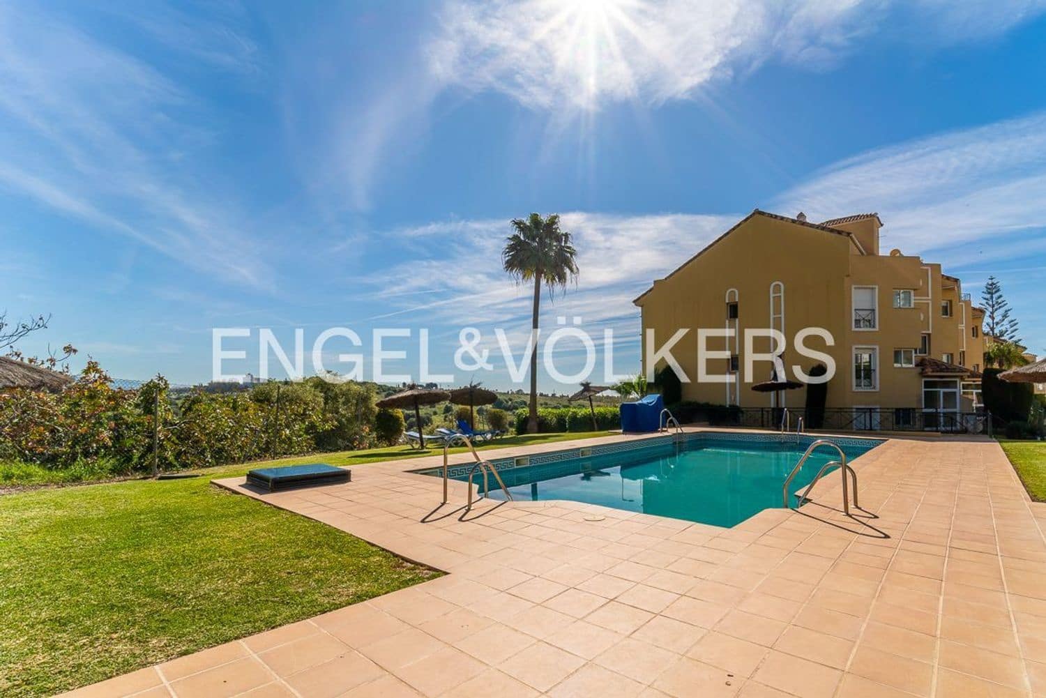 3 makuuhuone Huoneisto myytävänä paikassa Bel-Air mukana uima-altaan 
autotalli - 450 000 € (Ref: 9793911)