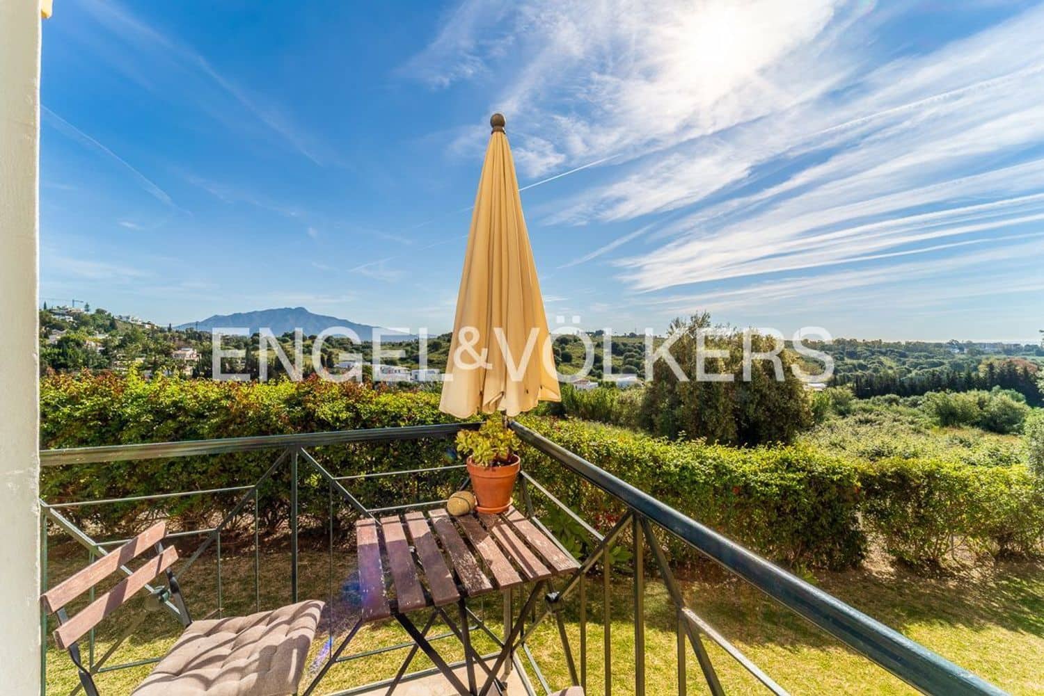 3 makuuhuone Huoneisto myytävänä paikassa Bel-Air mukana uima-altaan 
autotalli - 450 000 € (Ref: 9793911)