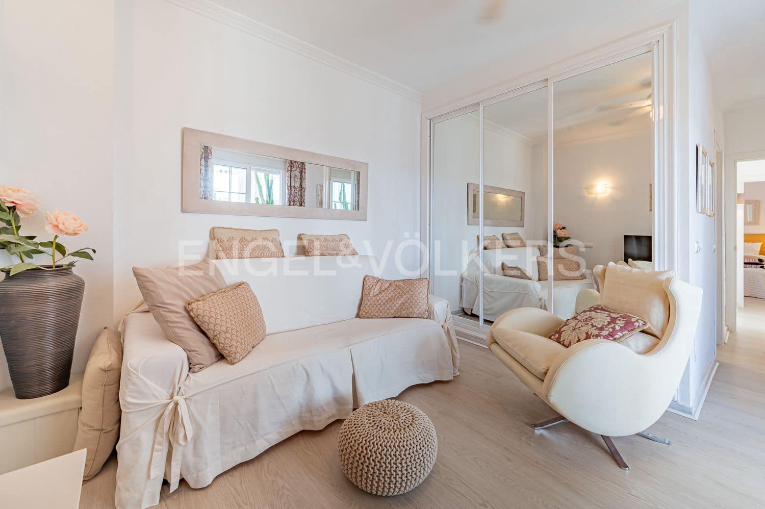 2 makuuhuone Huoneisto myytävänä paikassa Estepona mukana uima-altaan 
autotalli - 430 000 € (Ref: 9798545)