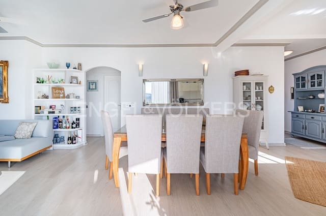 2 soverom Leilighet til salgs i Estepona Golf, Estepona med svømmebasseng garasje - € 430 000 (Ref: 9798545)