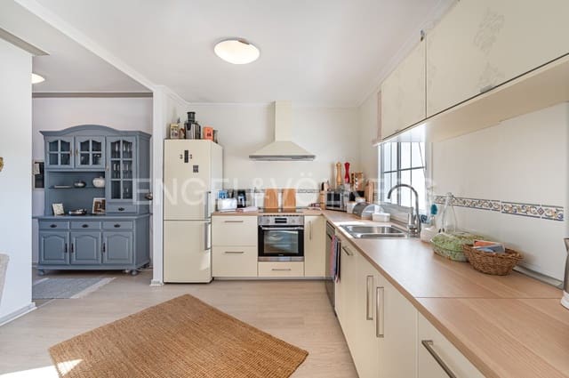 2 soverom Leilighet til salgs i Estepona Golf, Estepona med svømmebasseng garasje - € 430 000 (Ref: 9798545)