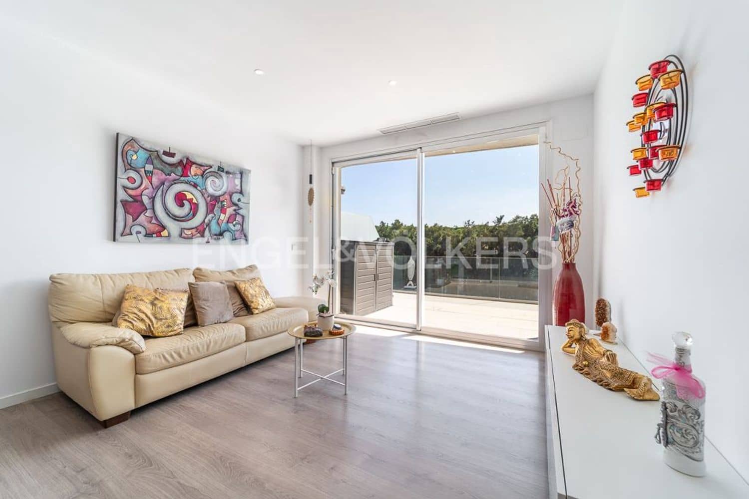 3 makuuhuone Huoneisto myytävänä paikassa Estepona mukana uima-altaan 
autotalli - 425 000 € (Ref: 9798547)