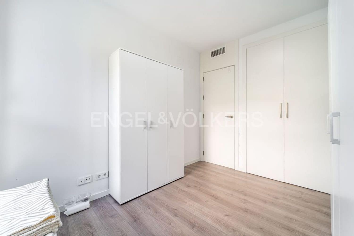 3 makuuhuone Huoneisto myytävänä paikassa Estepona mukana uima-altaan 
autotalli - 425 000 € (Ref: 9798547)