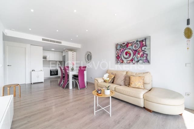 3 makuuhuone Huoneisto myytävänä paikassa Buenas Noches, Estepona mukana uima-altaan 
autotalli - 425 000 € (Ref: 9798547)