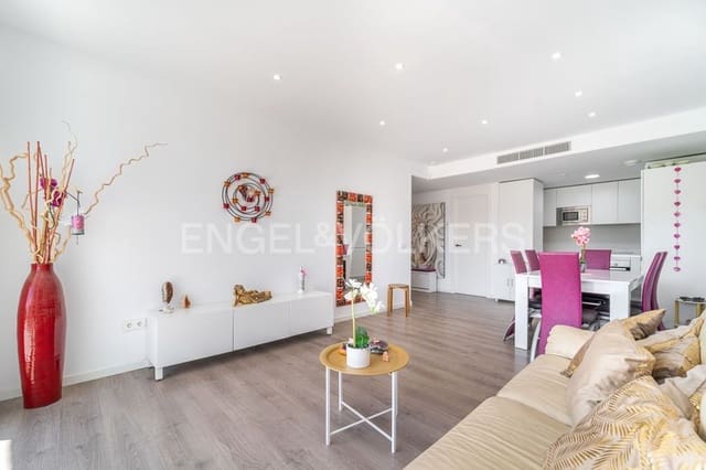 3 makuuhuone Huoneisto myytävänä paikassa Buenas Noches, Estepona mukana uima-altaan 
autotalli - 425 000 € (Ref: 9798547)