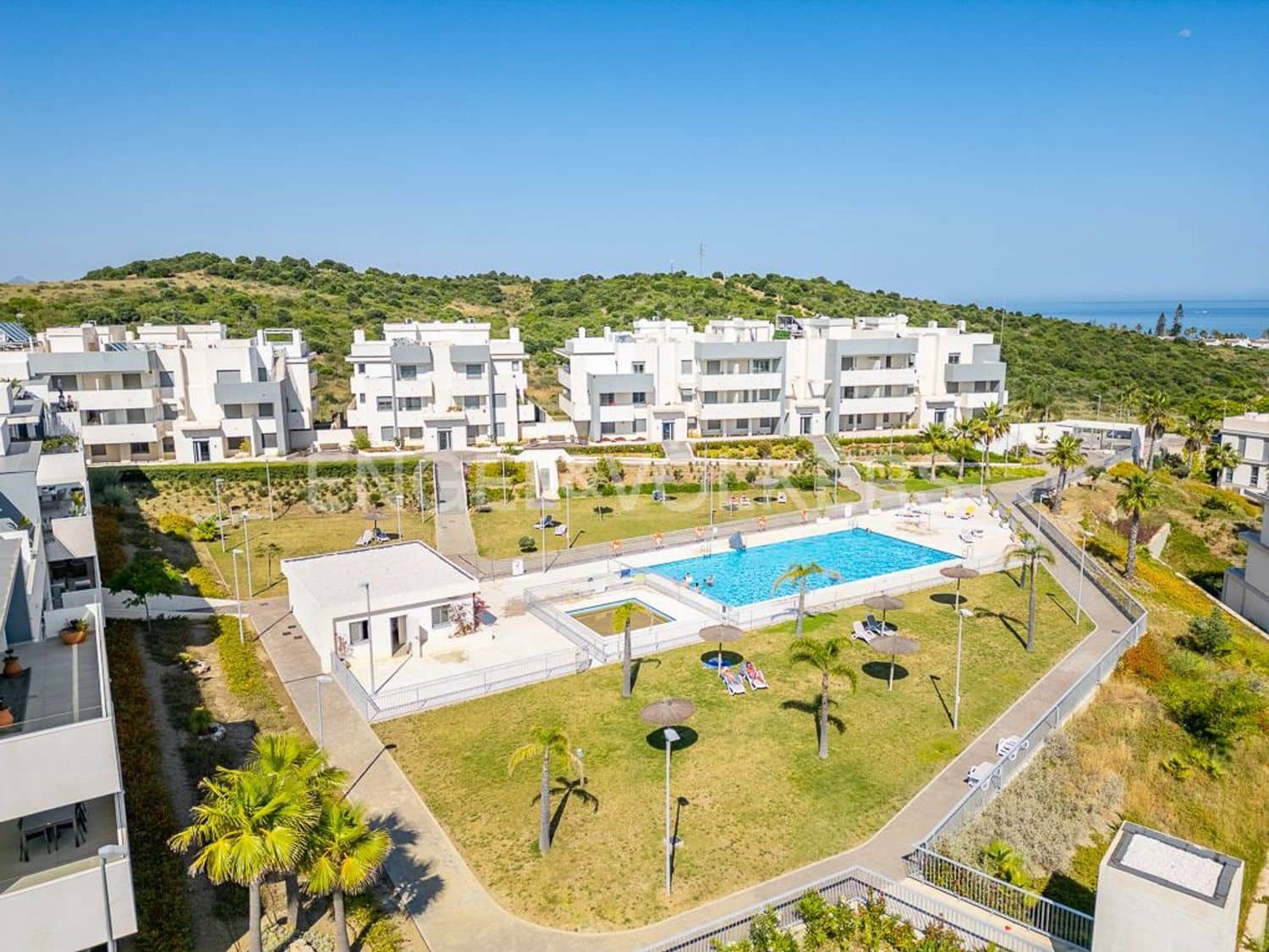 3 makuuhuone Huoneisto myytävänä paikassa Estepona mukana uima-altaan 
autotalli - 425 000 € (Ref: 9798547)