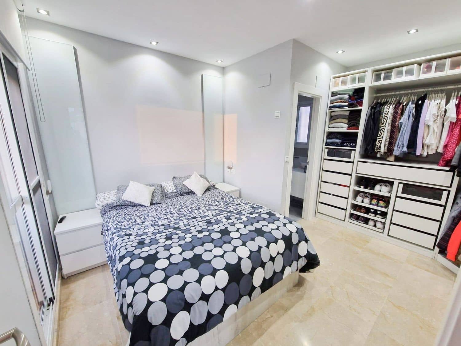 2 sovrum Lägenhet till salu i Estepona med pool garage - 399 000 € (Ref: 9798548)