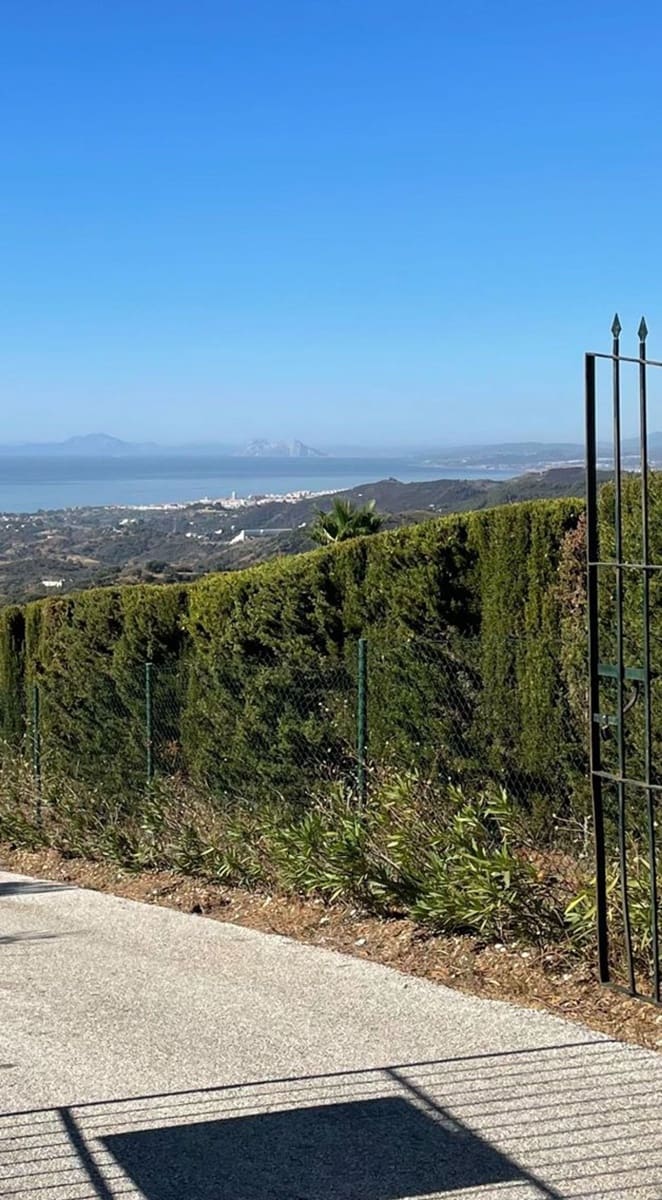 6 bedroom Finca/Country House for sale in Estepona with pool garage - € 8,000,000 (Ref: 9798549)