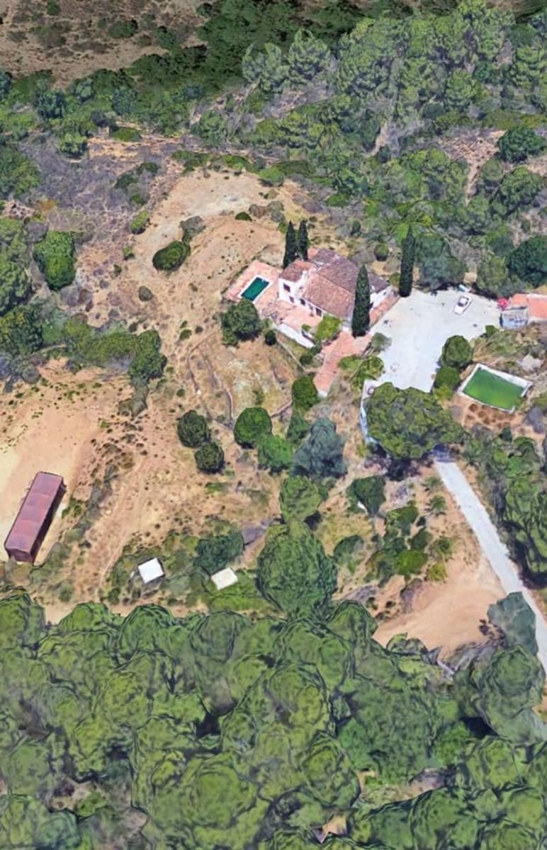 6 bedroom Finca/Country House for sale in Estepona with pool garage - € 8,000,000 (Ref: 9798549)