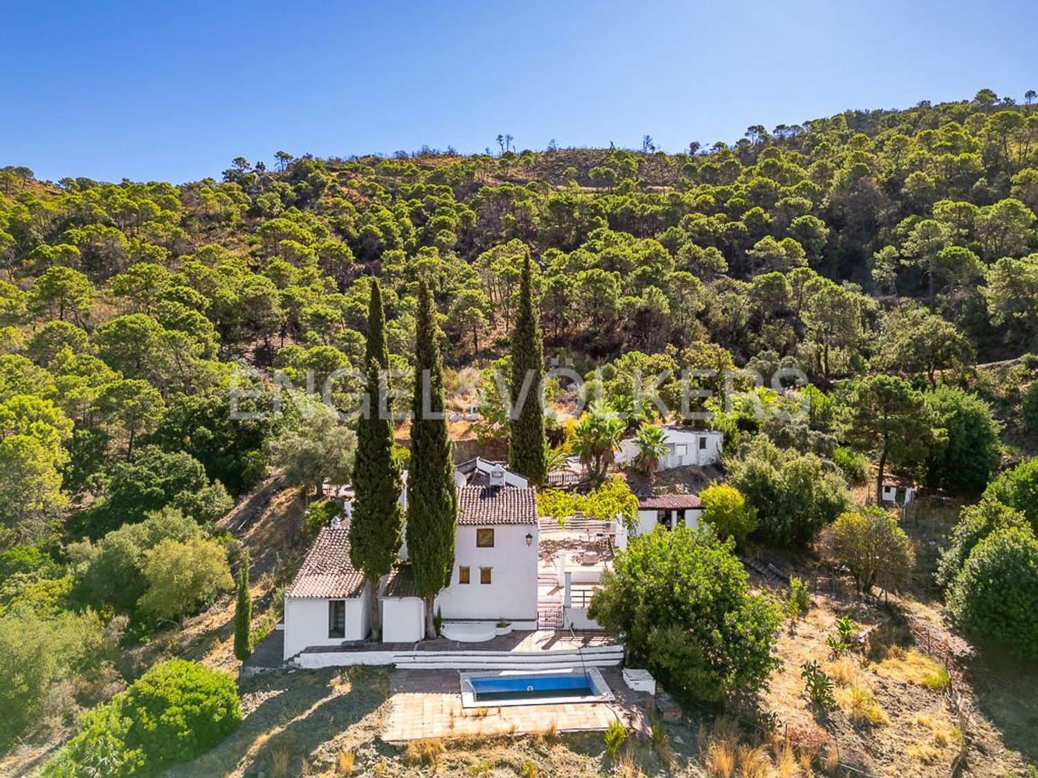6 bedroom Finca/Country House for sale in Estepona with pool garage - € 8,000,000 (Ref: 9798549)