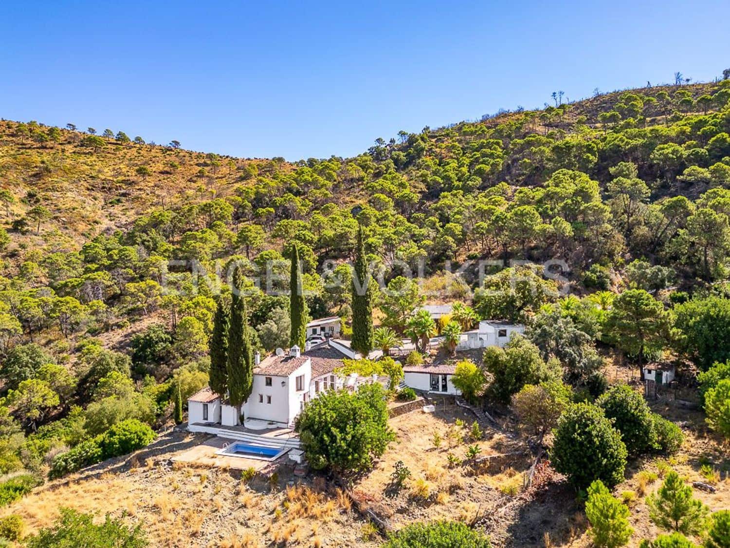 6 bedroom Finca/Country House for sale in Estepona with pool garage - € 8,000,000 (Ref: 9798549)