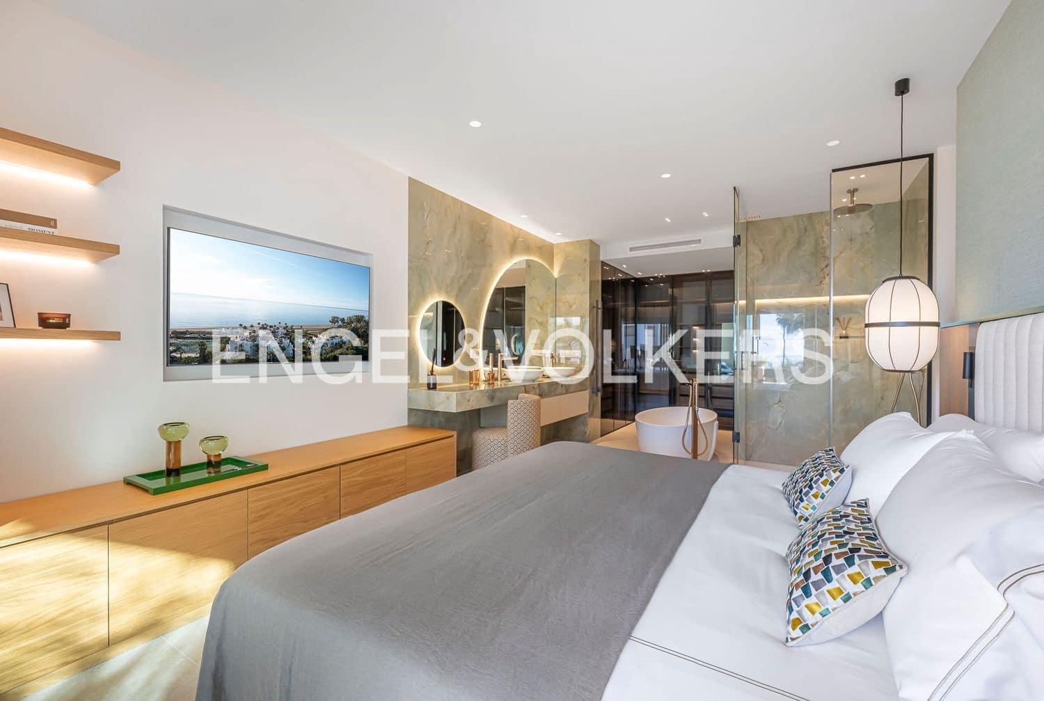 3 makuuhuone Huoneisto myytävänä paikassa Estepona mukana uima-altaan 
autotalli - 1 895 000 € (Ref: 9806160)