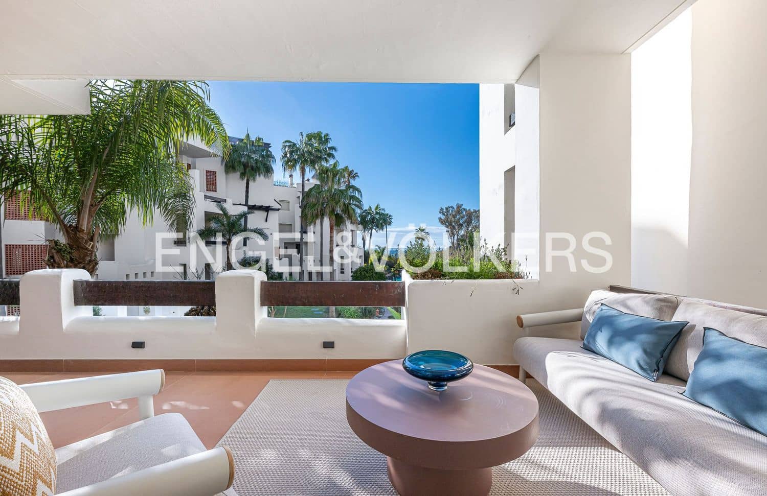 3 makuuhuone Huoneisto myytävänä paikassa Estepona mukana uima-altaan 
autotalli - 1 895 000 € (Ref: 9806160)