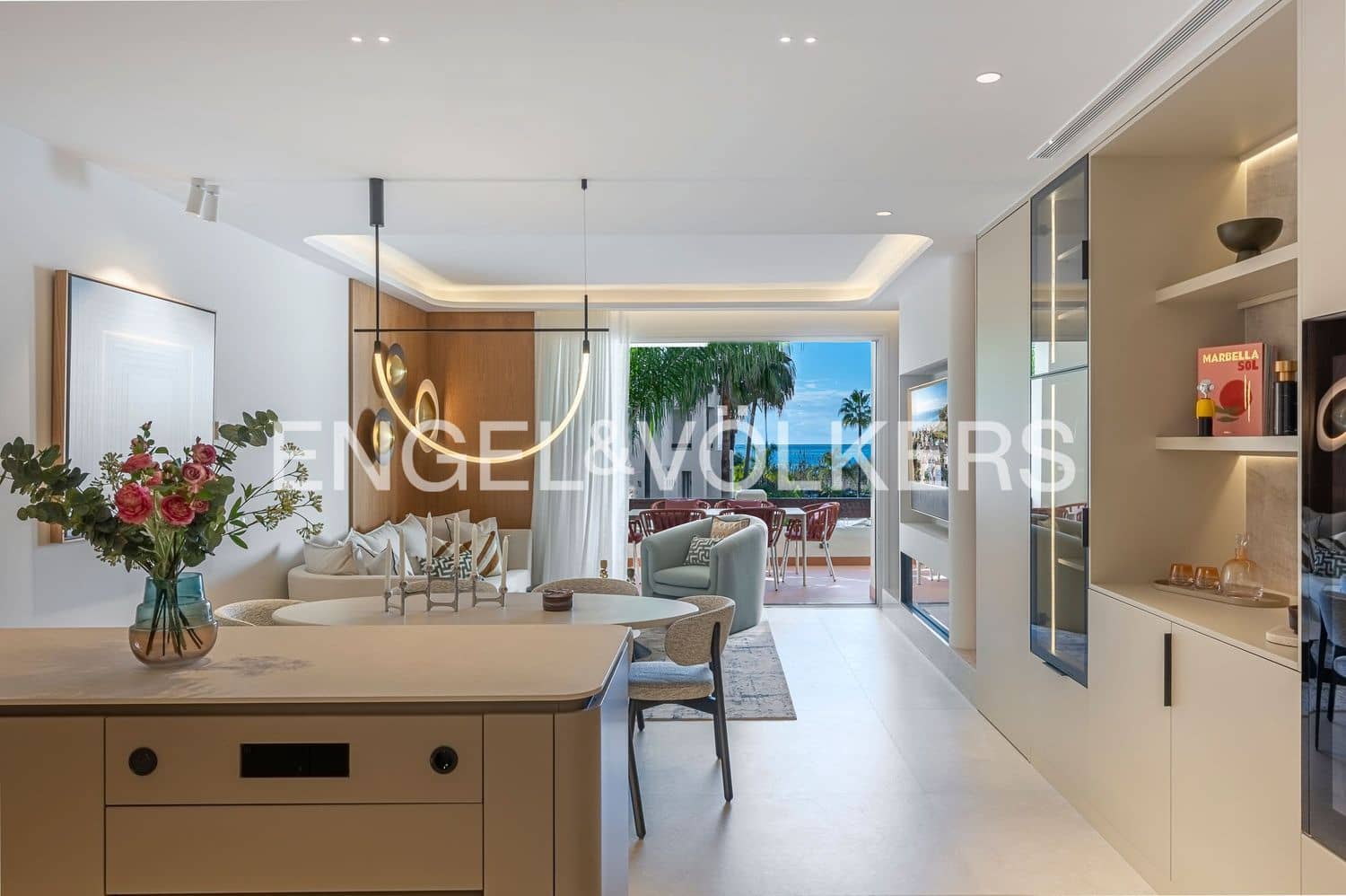 3 makuuhuone Huoneisto myytävänä paikassa Estepona mukana uima-altaan 
autotalli - 1 895 000 € (Ref: 9806160)