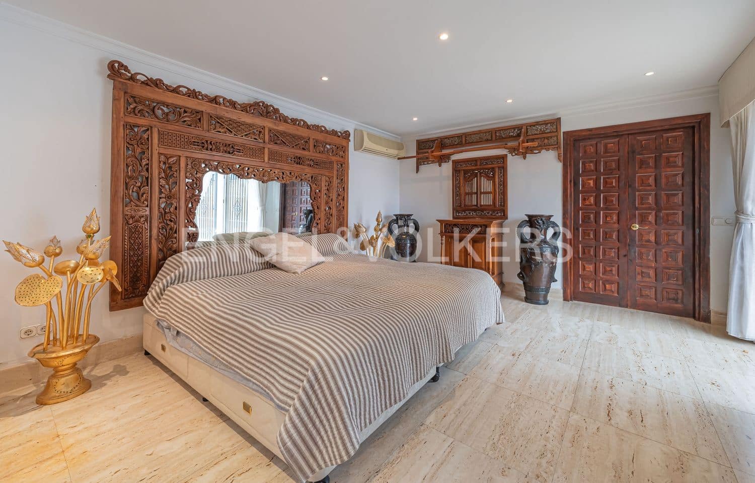 6 Zimmer Villa zu verkaufen in Estepona mit Pool Garage - 1.700.000 € (Ref: 9806161)