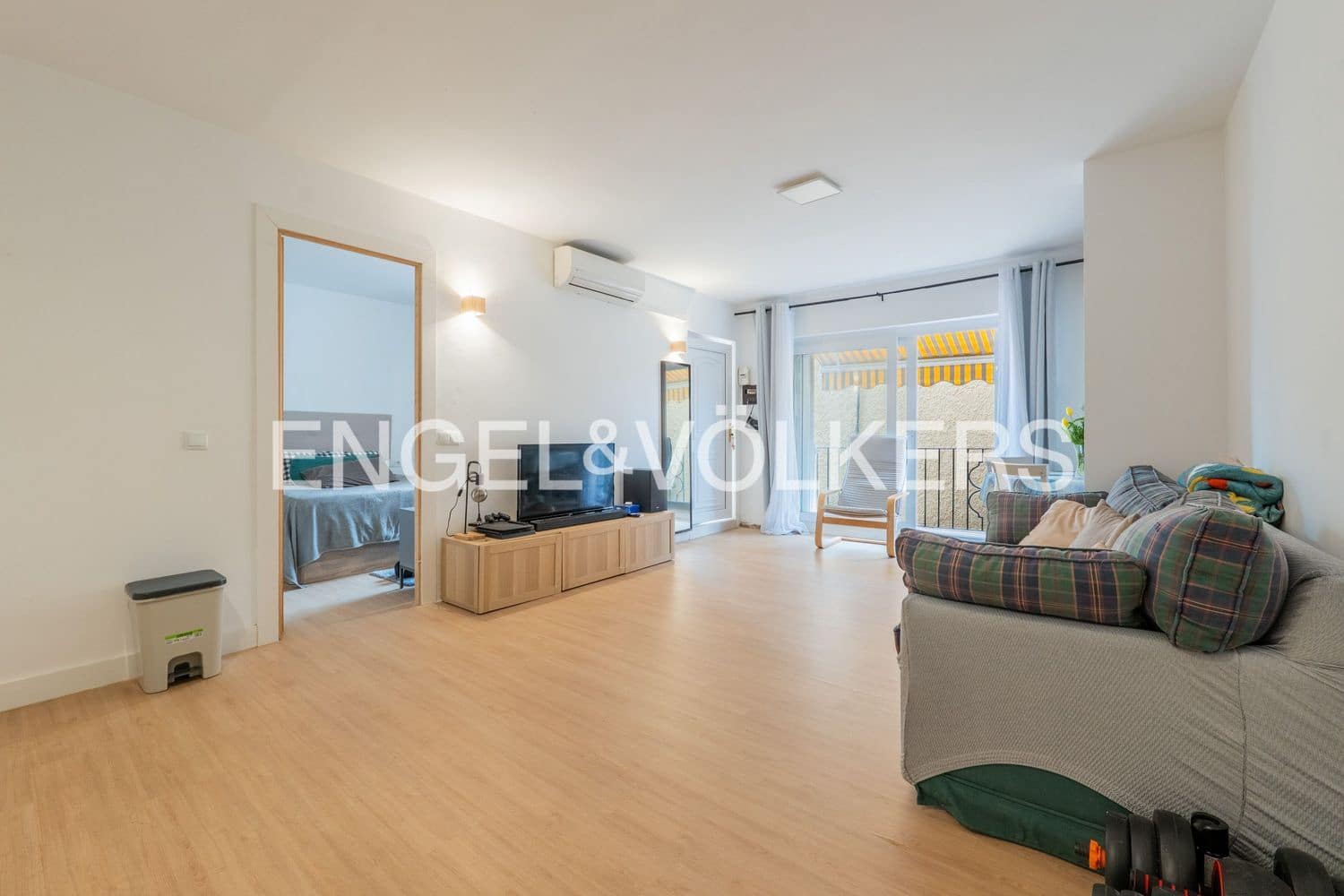 1 chambre Appartement à vendre à Estepona avec piscine garage - 256 000 € (Ref: 9815595)