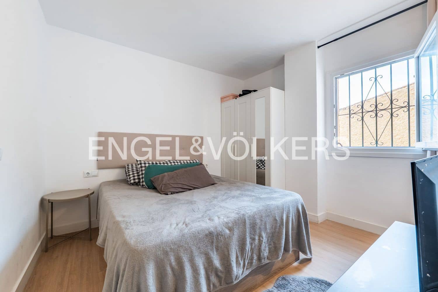 1 chambre Appartement à vendre à Estepona avec piscine garage - 256 000 € (Ref: 9815595)