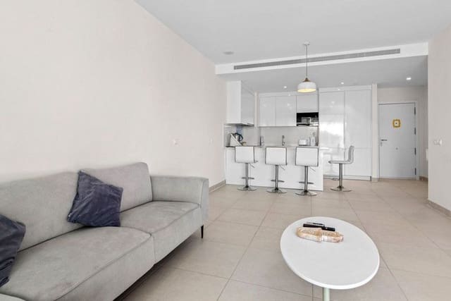 Apartamento de 2 habitaciones en Estepona Golf, Estepona en venta con piscina garaje - 485.000 € (Ref: 9815596)