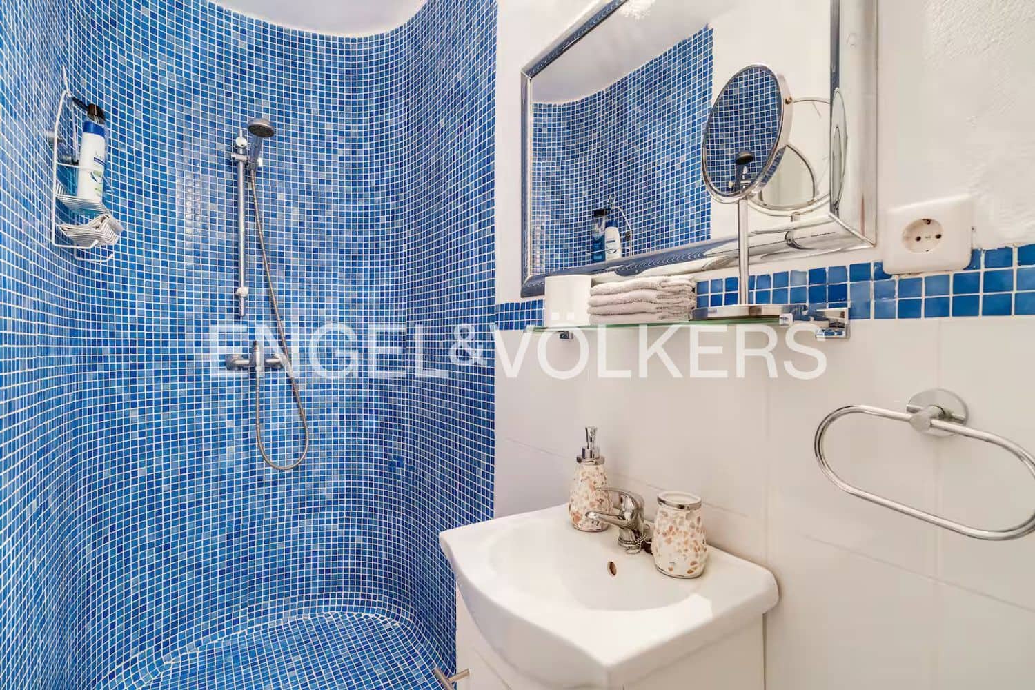 Chalet de 4 habitaciones en Estepona en venta con piscina garaje - 1.150.000 € (Ref: 9815597)