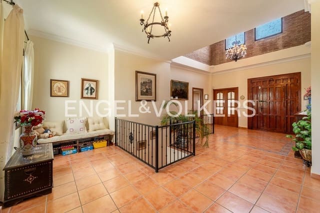 4 sovrum Finca/Hus på landet till salu i El Padrón, Estepona med pool garage - 1 960 000 € (Ref: 9815598)