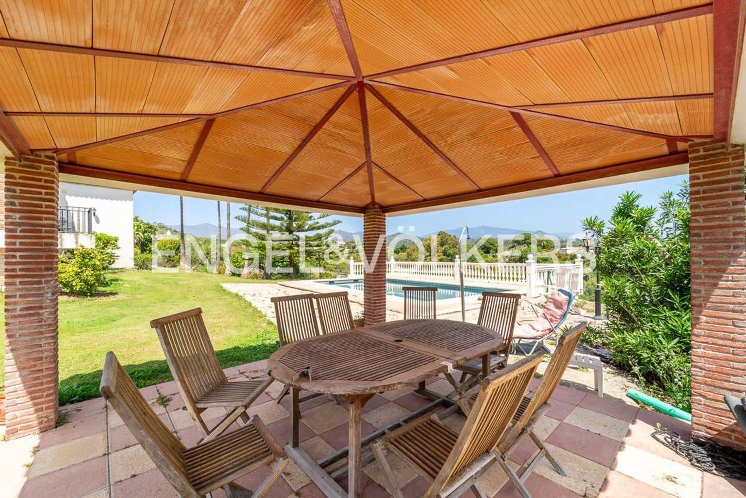 4 sovrum Finca/Hus på landet till salu i El Padron med pool garage - 1 960 000 € (Ref: 9815598)