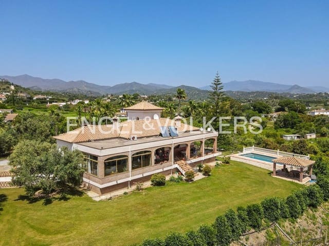 4 sovrum Finca/Hus på landet till salu i El Padrón, Estepona med pool garage - 1 960 000 € (Ref: 9815598)