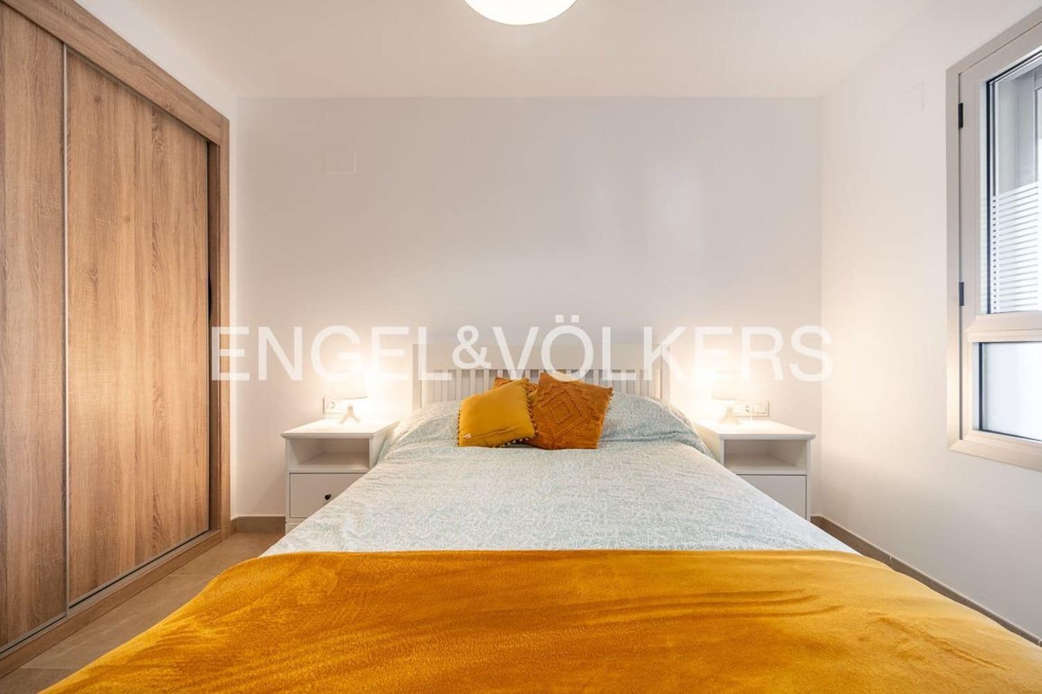 2 bedroom Apartment for sale in Estepona with pool garage - € 355,000 (Ref: 9824529)