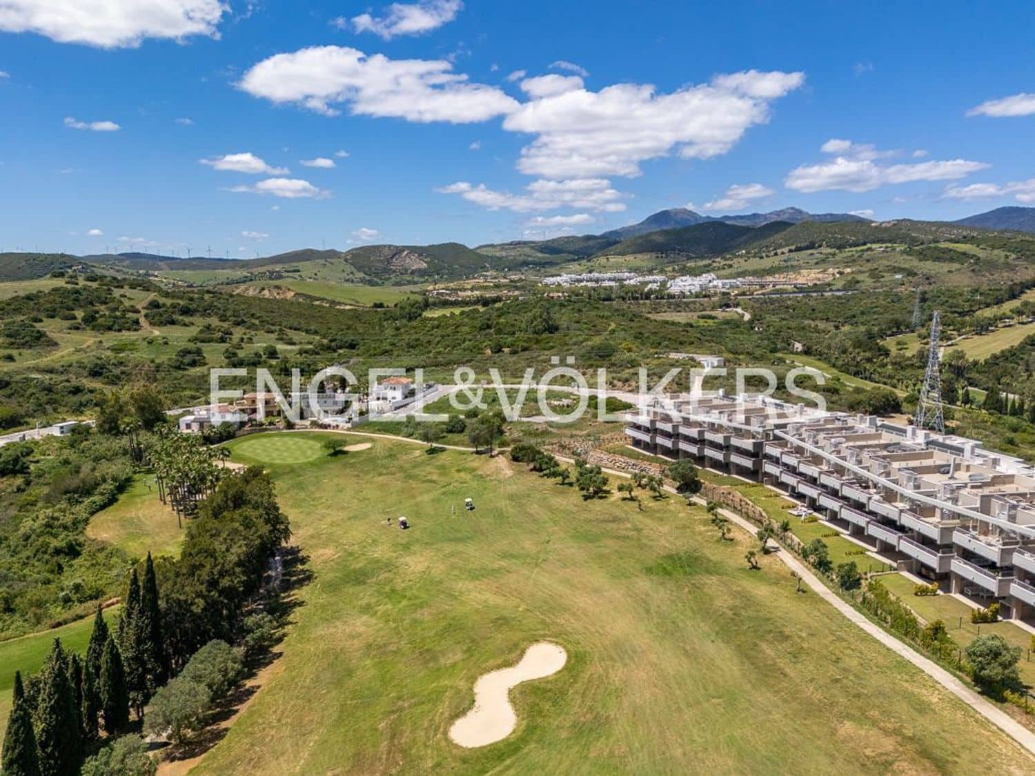 2 bedroom Apartment for sale in Estepona with pool garage - € 355,000 (Ref: 9824529)