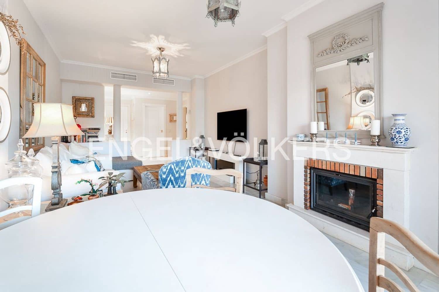 3 soverom Leilighet til salgs i New Golden Mile med svømmebasseng garasje - € 630 000 (Ref: 9824530)