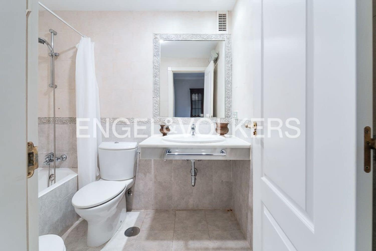 3 soverom Leilighet til salgs i New Golden Mile med svømmebasseng garasje - € 630 000 (Ref: 9824530)