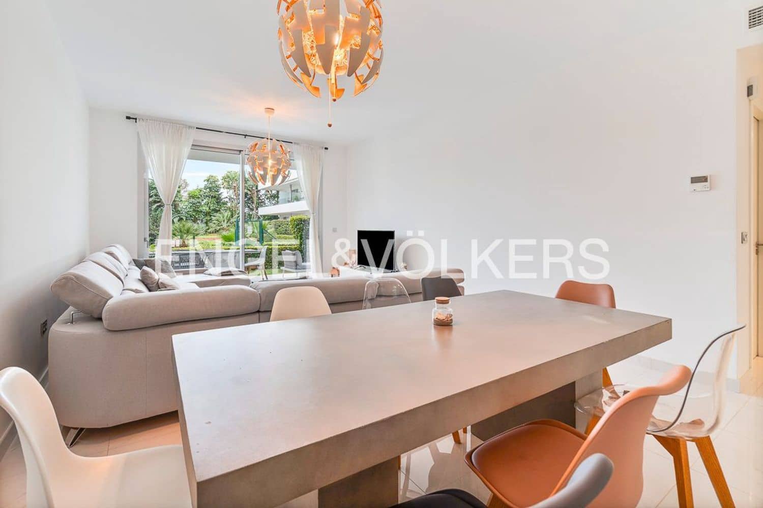 Apartamento de 4 habitaciones en New Golden Mile en venta con piscina garaje - 695.000 € (Ref: 9824531)