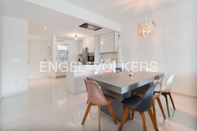 Apartamento de 4 habitaciones en Bel-Air, Estepona en venta con piscina garaje - 695.000 € (Ref: 9824531)