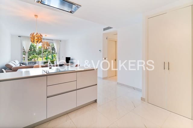 Apartamento de 4 habitaciones en Bel-Air, Estepona en venta con piscina garaje - 695.000 € (Ref: 9824531)