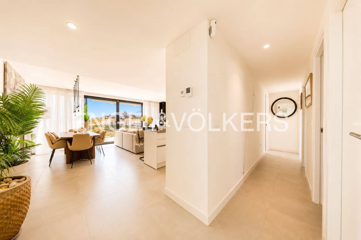 Apartamento de 3 habitaciones en New Golden Mile en venta con piscina garaje - 749.000 € (Ref: 9824532)